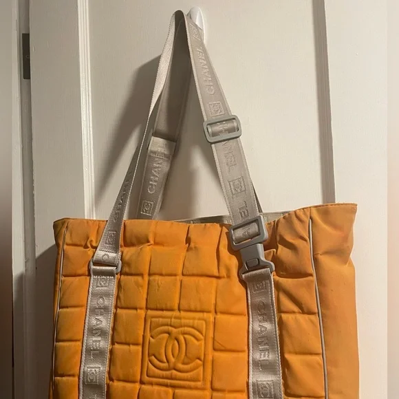 Chanel Gym Cloth Bag - Picture 11 of 11